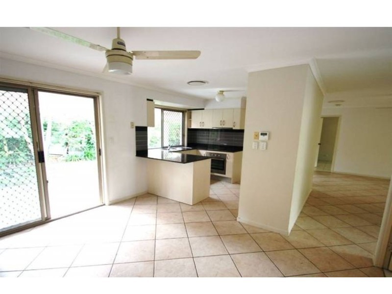 119 Mildura Drive, Helensvale QLD 4212