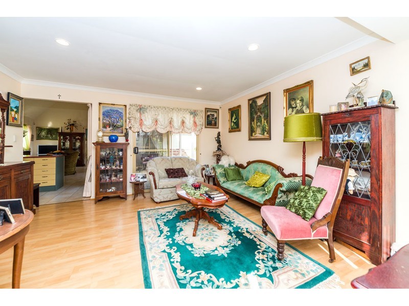 8 Sidney Nolan Drive, Coombabah QLD 4216