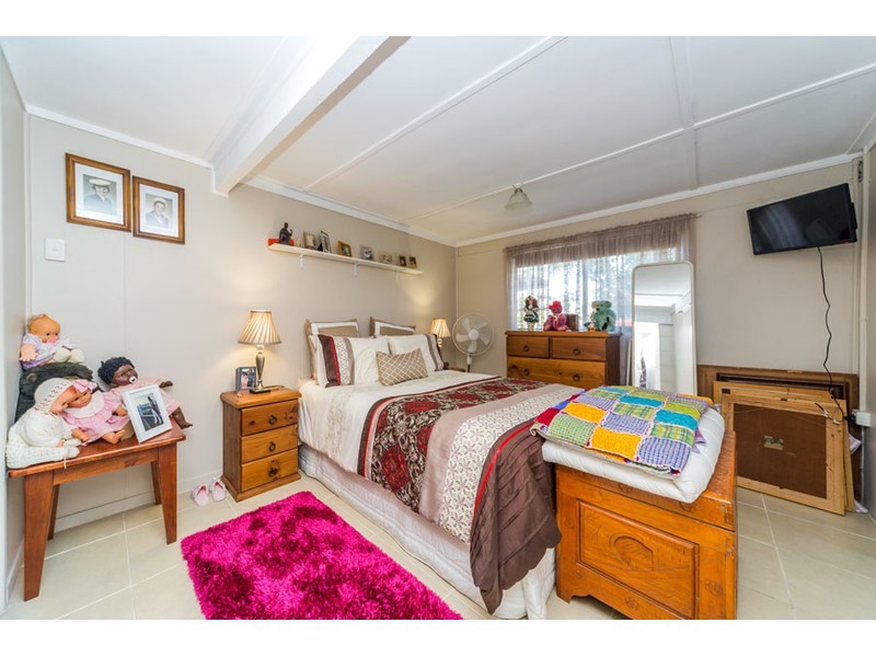 288 Bayview Street, Hollywell QLD 4216