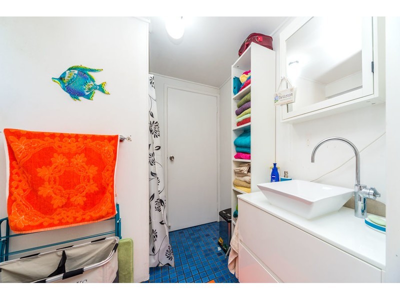 288 Bayview Street, Hollywell QLD 4216