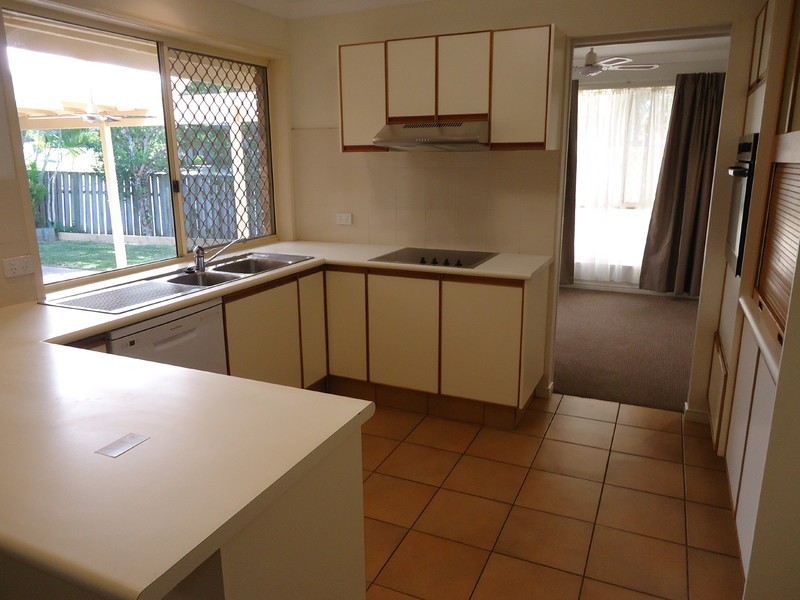 61 Arnold Palmer Drive, Parkwood QLD 4214