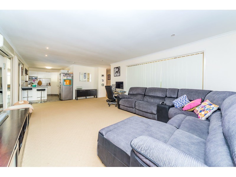 10 Menindee Avenue, Coombabah QLD 4216