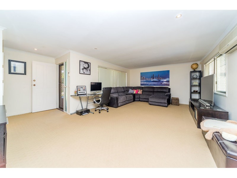 10 Menindee Avenue, Coombabah QLD 4216