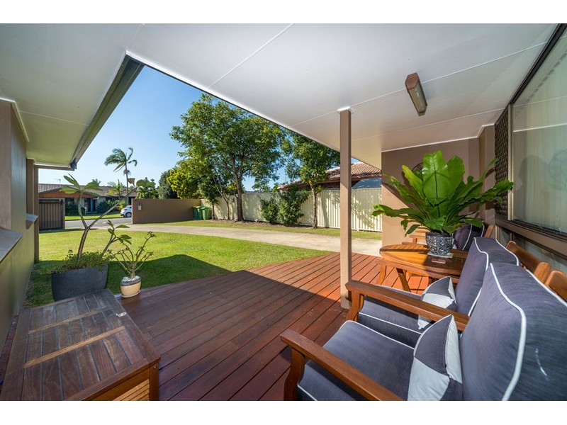 10 Menindee Avenue, Coombabah QLD 4216