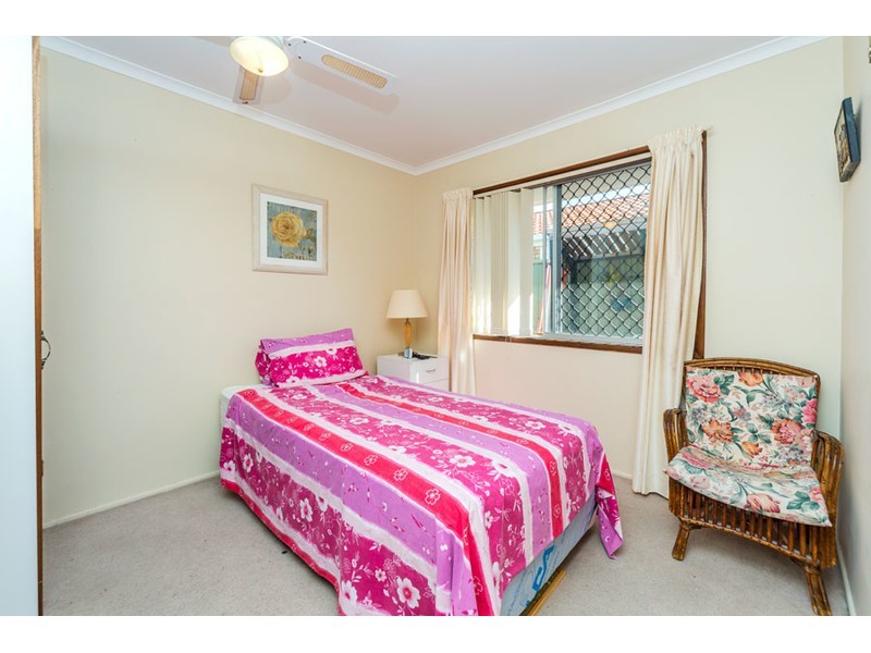 2/9 Drake Avenue, Paradise Point QLD 4216