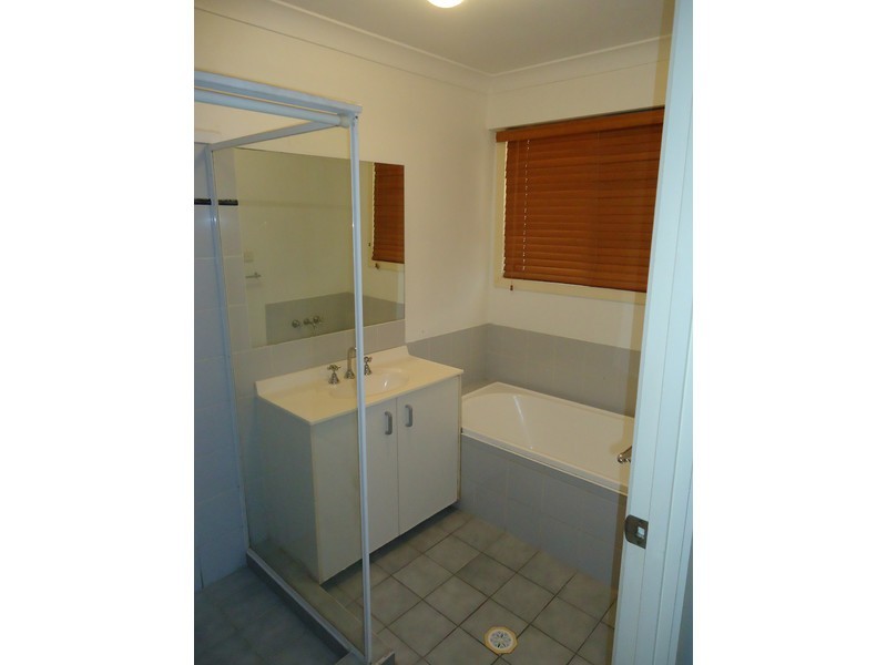 32 Hepworth Street, Arundel QLD 4214