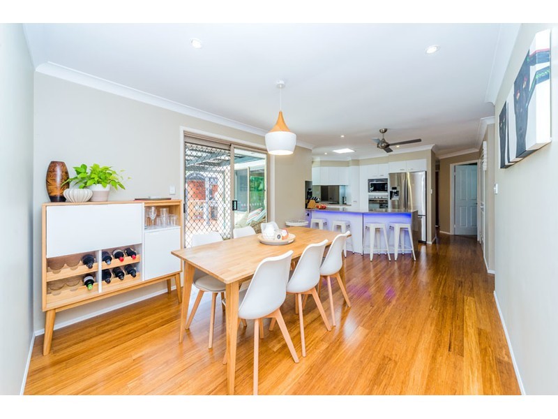 17 Spikes Court, Arundel QLD 4214
