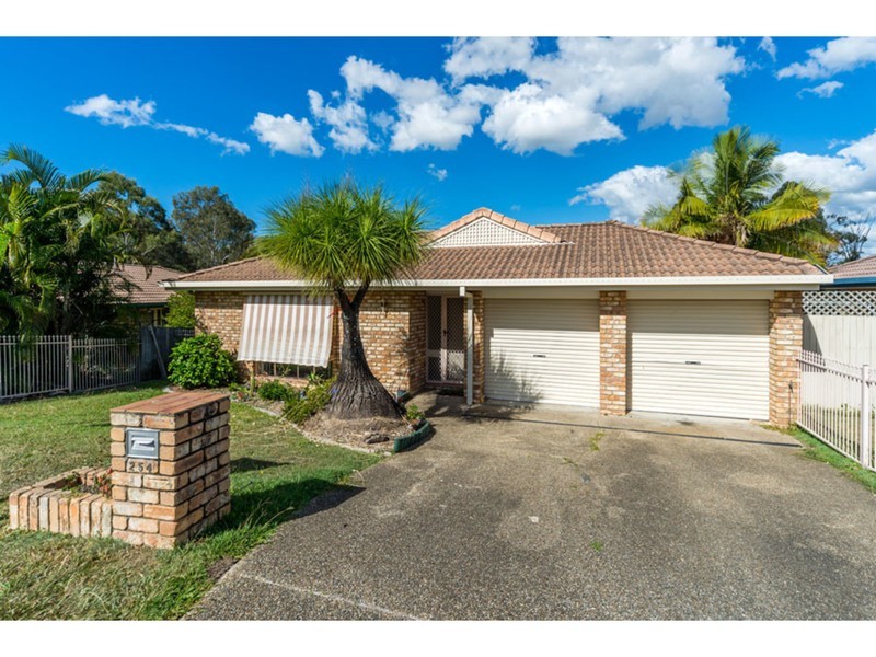 254 Mildura Drive, Helensvale QLD 4212