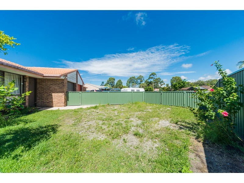 2/102 Kangaroo Avenue, Coombabah QLD 4216
