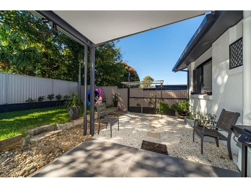 17 Goss Avenue, Labrador QLD 4215