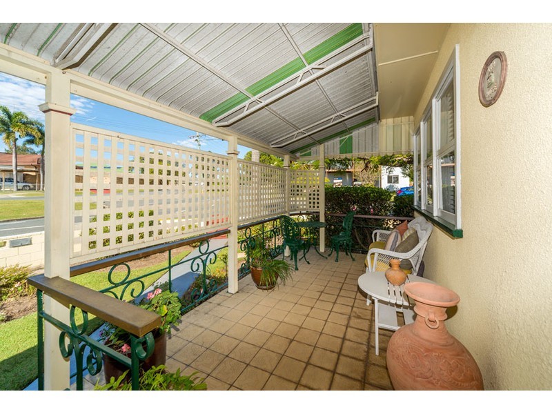 44 Brooke Avenue, Southport QLD 4215