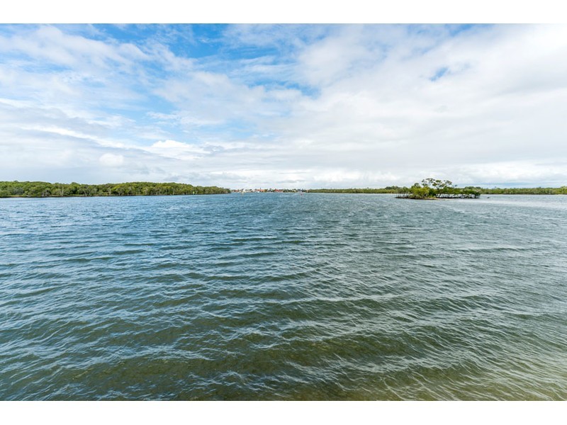 116 Sheehan Avenue, Hope Island QLD 4212