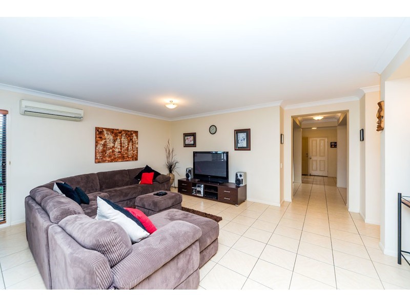 47 Ashgrove Avenue, Runaway Bay QLD 4216