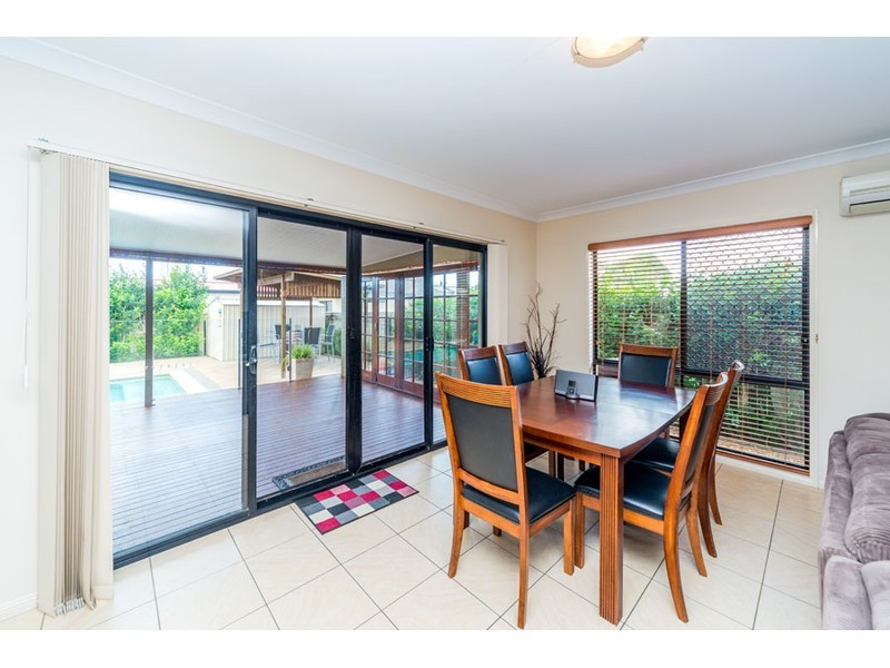 47 Ashgrove Avenue, Runaway Bay QLD 4216