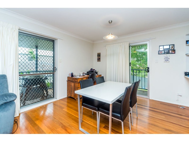 11 Tallara Street, Coombabah QLD 4216