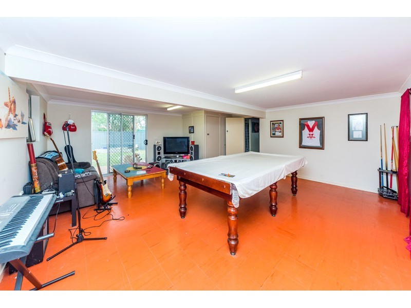 11 Tallara Street, Coombabah QLD 4216