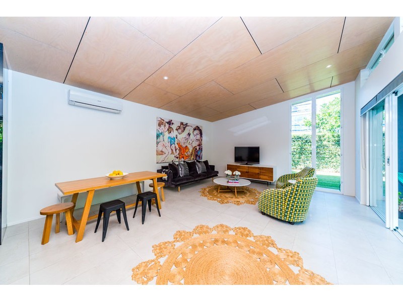 5 Paradise Parade, Paradise Point QLD 4216