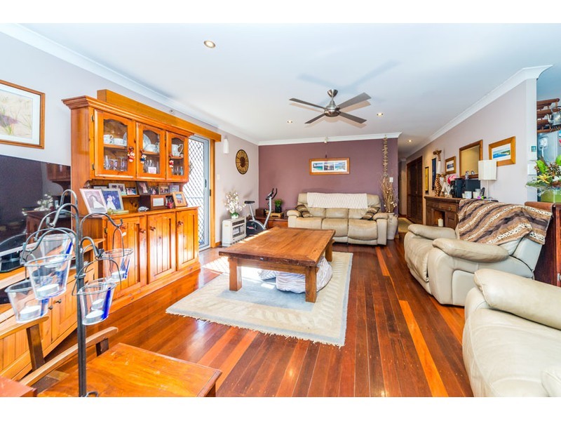 65 Paradise Parade, Paradise Point QLD 4216