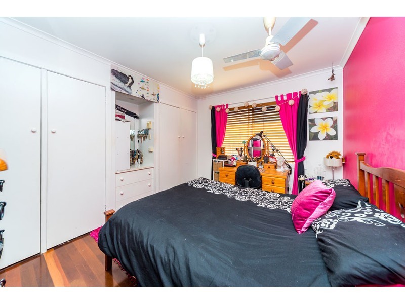 65 Paradise Parade, Paradise Point QLD 4216