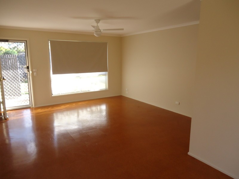 2/47 Usher Avenue, Labrador QLD 4215