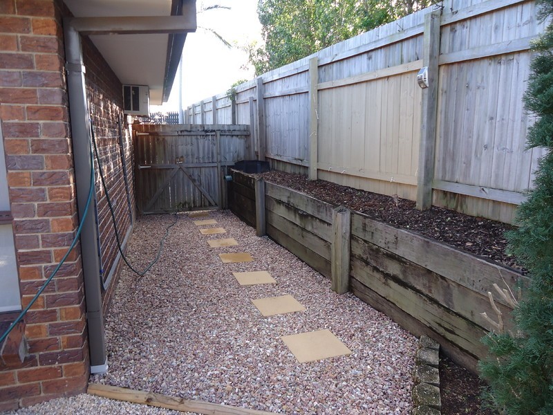 2/47 Usher Avenue, Labrador QLD 4215