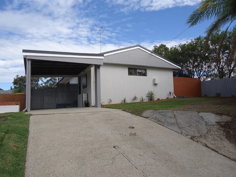 250 Central Street, Labrador QLD 4215