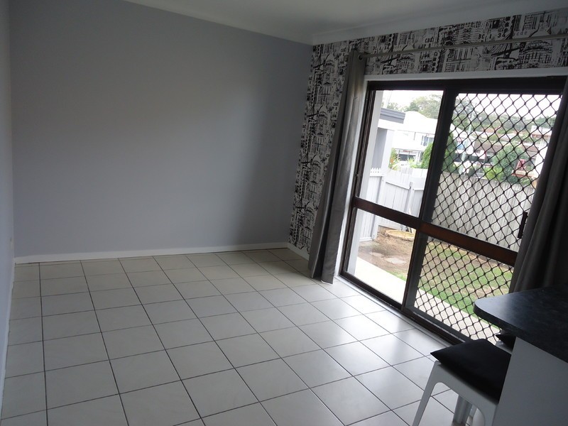 250 Central Street, Labrador QLD 4215