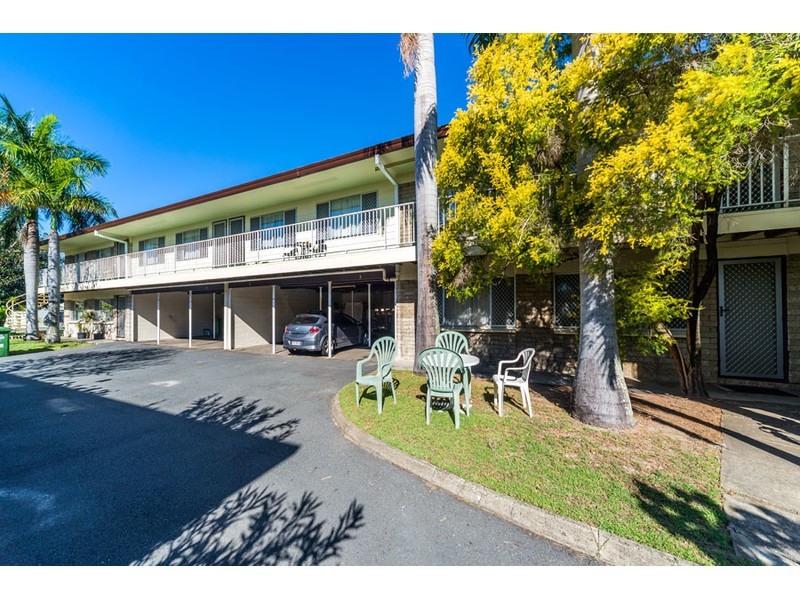 61 Back Street, Biggera Waters QLD 4216