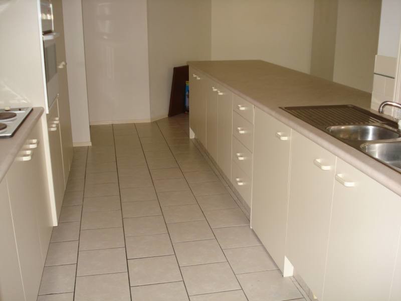 1 Oak Hill Crescent, Parkwood QLD 4214