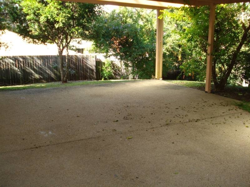 1 Oak Hill Crescent, Parkwood QLD 4214