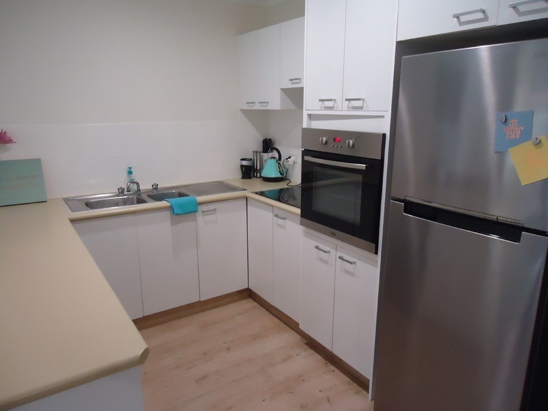 4/20 Huth Street, Labrador QLD 4215