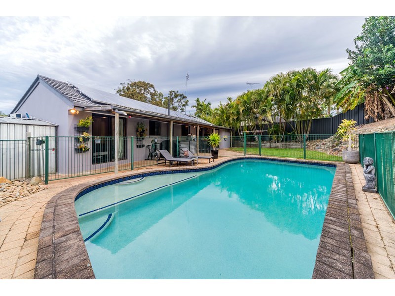 1 Warrungen Way, Ashmore QLD 4214