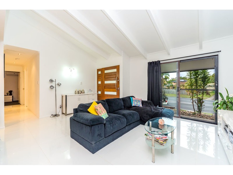 1 Warrungen Way, Ashmore QLD 4214
