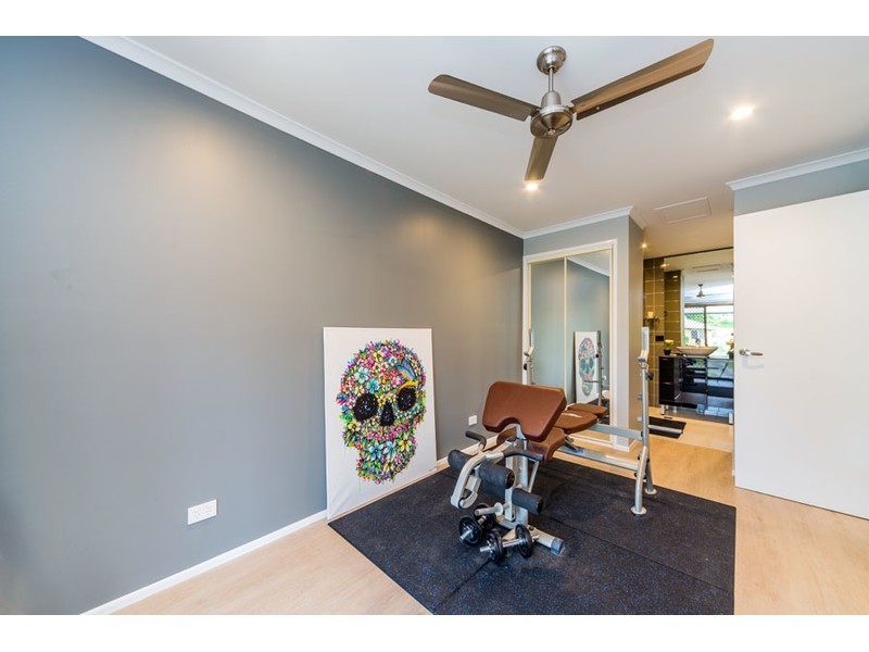 1 Warrungen Way, Ashmore QLD 4214