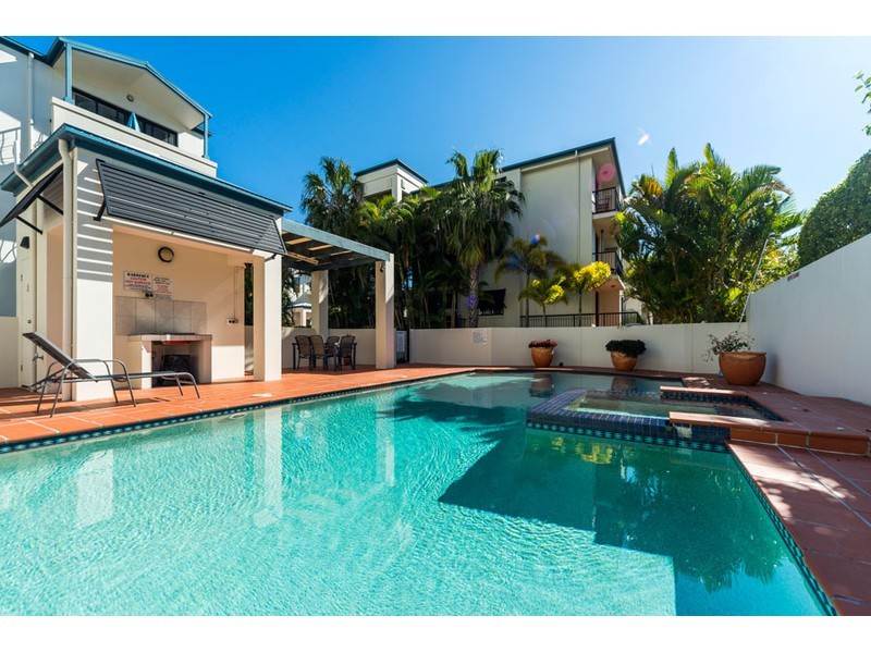 27/38 Labrador Street, Labrador QLD 4215