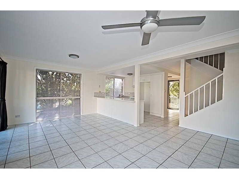 12/127 Greenacre Drive, Parkwood QLD 4214