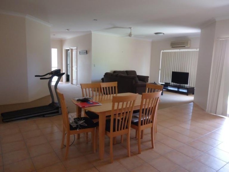 24 Goldcrest Drive, Upper Coomera QLD 4209
