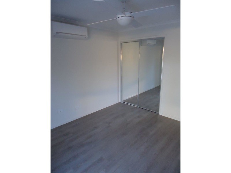 1/19 Stephenson Street, Labrador QLD 4215