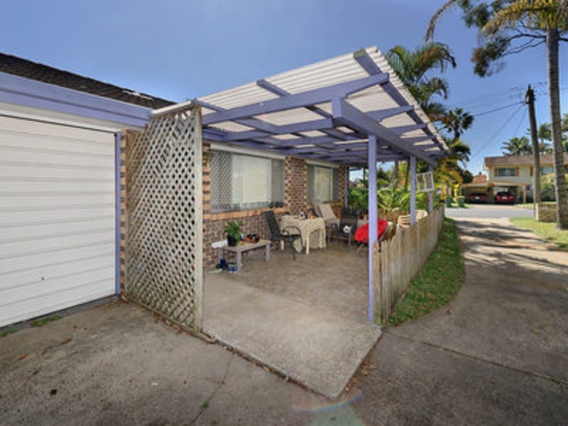 1/14 Barton Avenue, Southport QLD 4215
