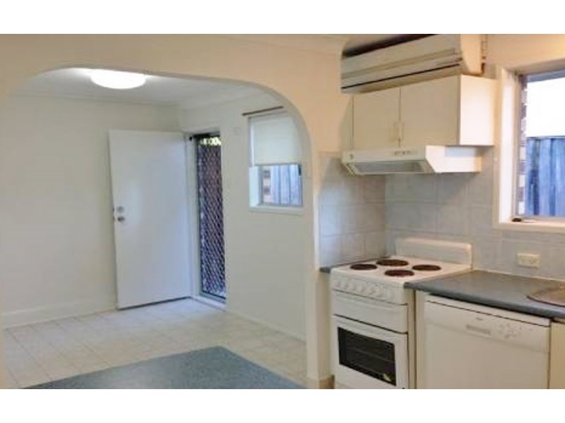 1/14 Barton Avenue, Southport QLD 4215