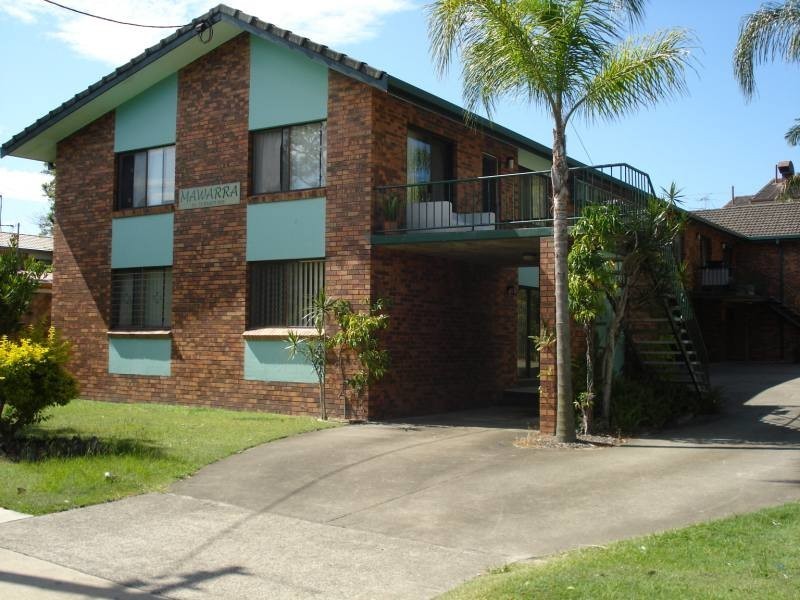 2/13 Baker Avenue, Labrador QLD 4215