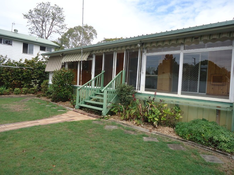 25 Echlin Street, Labrador QLD 4215