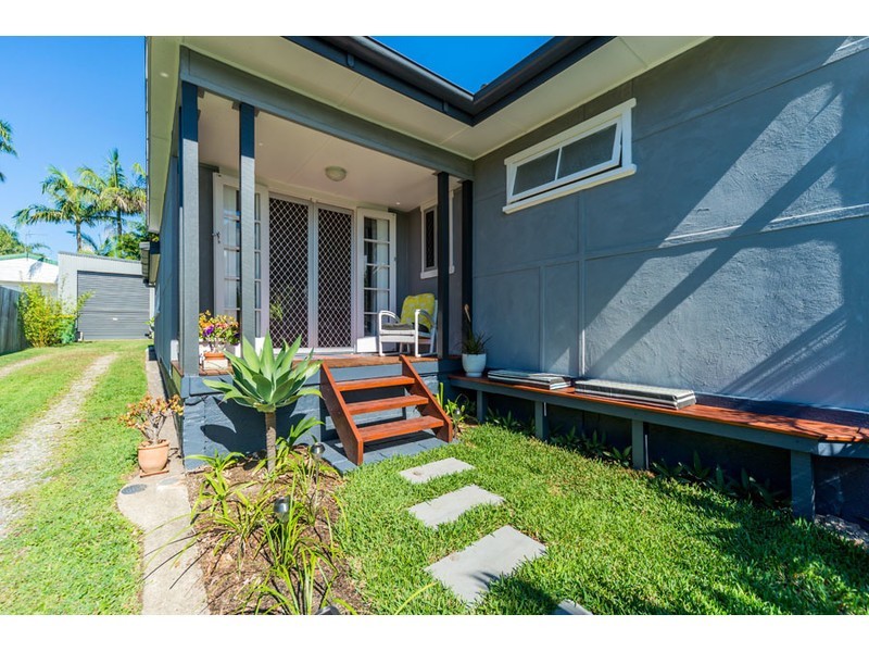 66 Central Street, Labrador QLD 4215