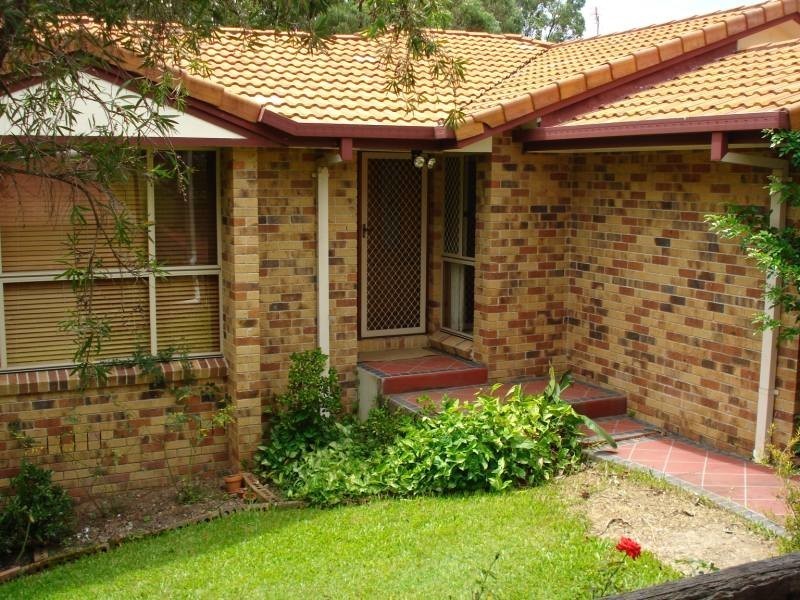 27 Rebbechi Court, Parkwood QLD 4214