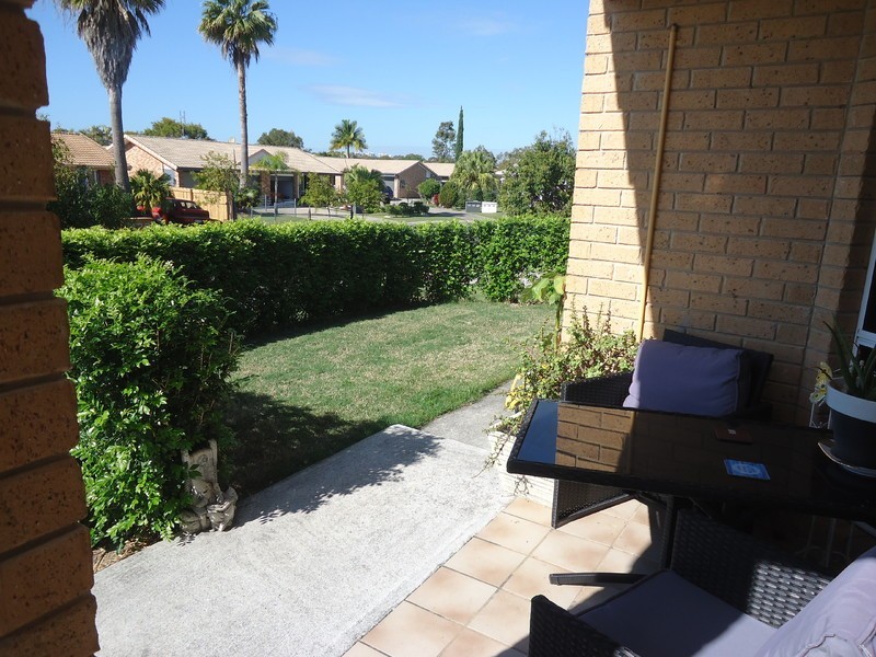 1/4 Calvary Court, Labrador QLD 4215