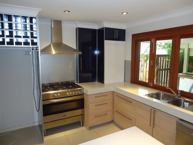 5 Augusta Court, Coombabah QLD 4216