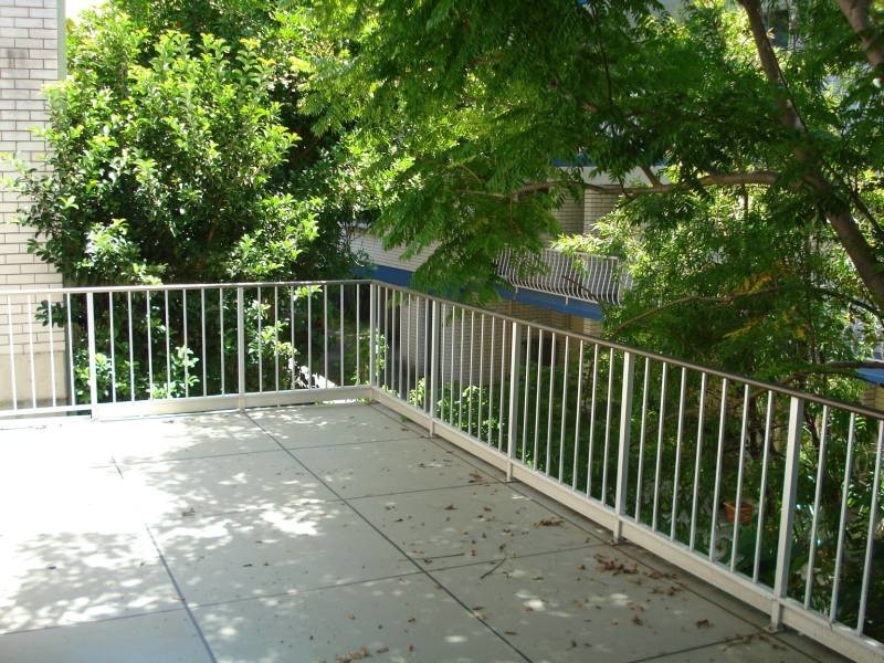 4/50 Brighton, Biggera Waters QLD 4216