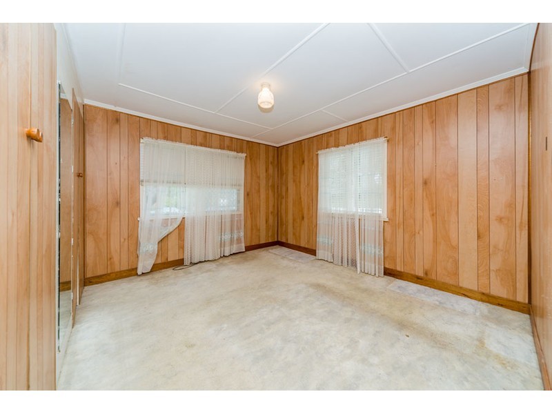 30 Huth Street, Labrador QLD 4215