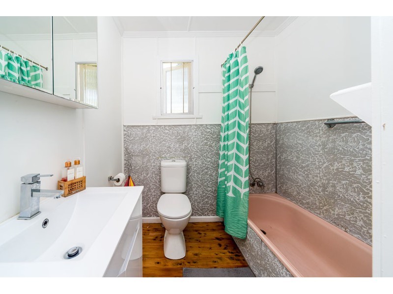 56 Allinga Street, Coombabah QLD 4216