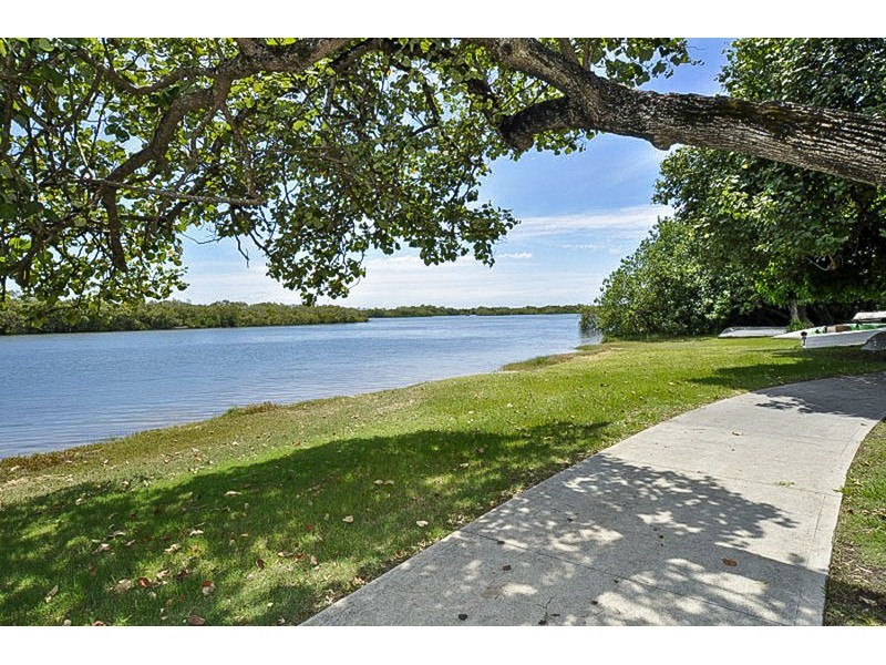 56 Allinga Street, Coombabah QLD 4216